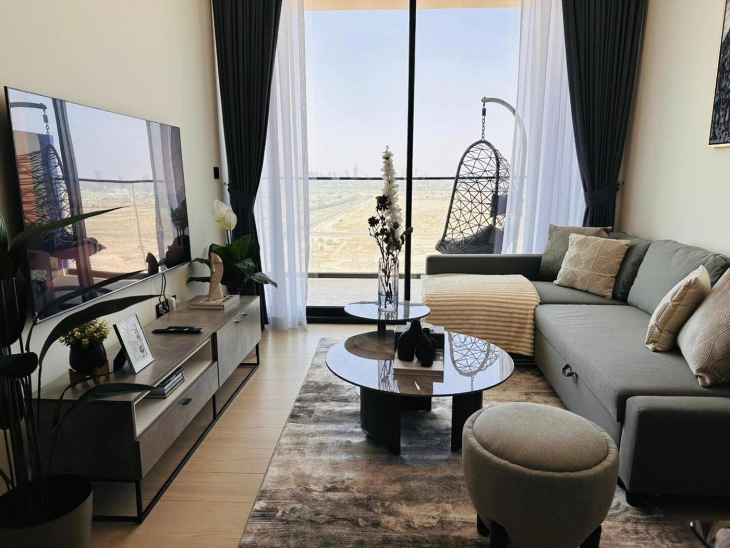 Apartment Stylish Brand-new 1br *