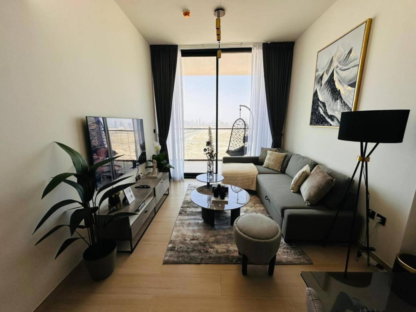 Stylish Brand-new 1br
