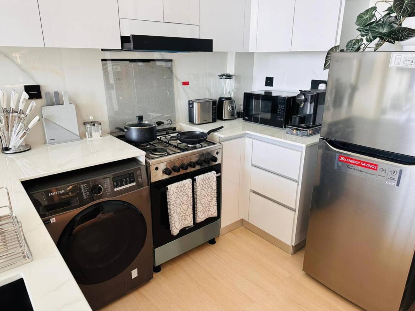 Stylish Brand-new 1br *