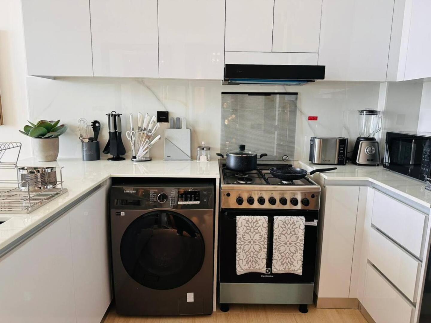 Apartment Stylish Brand-new 1br